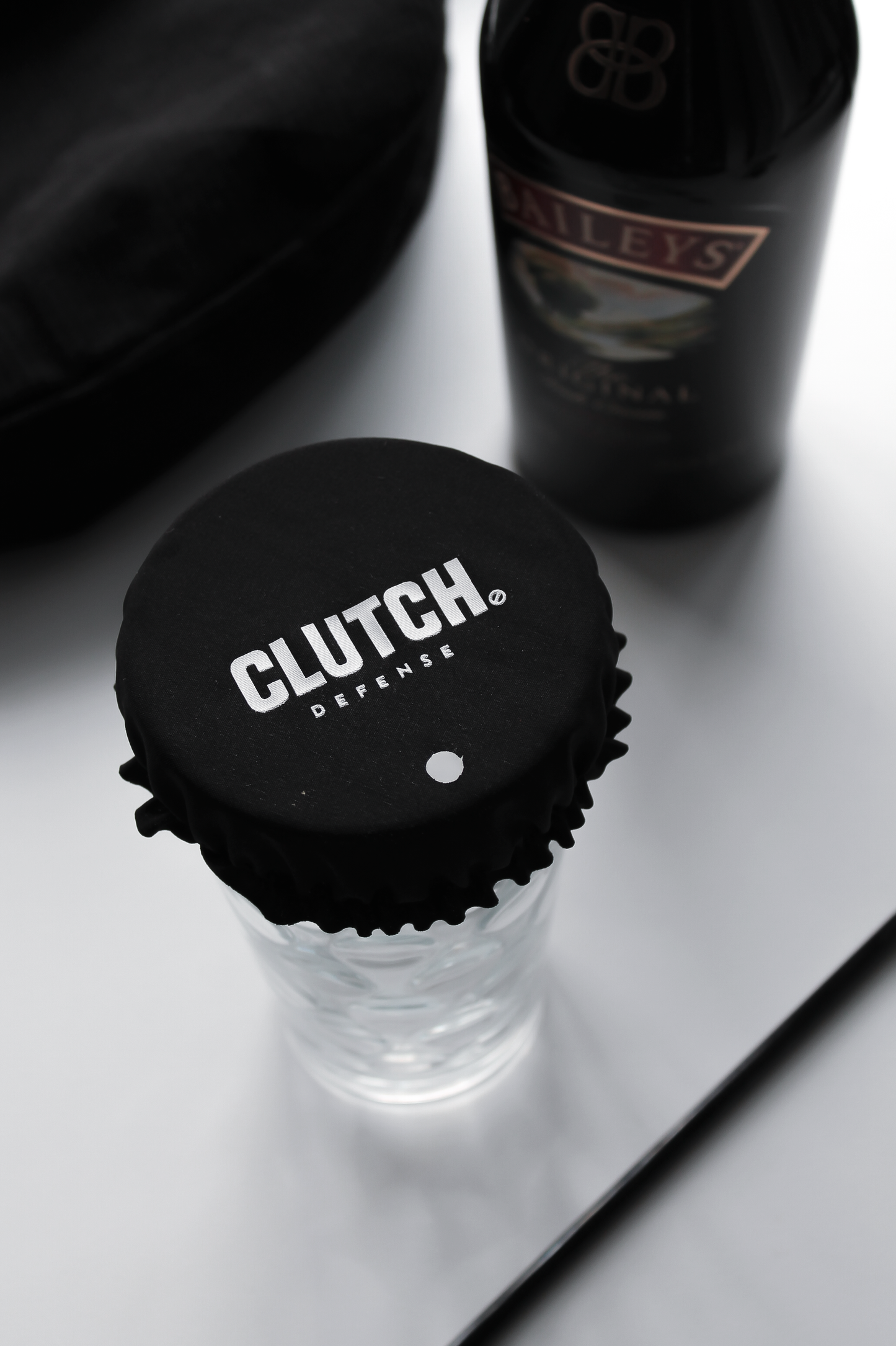 THE SHIELD CLUTCH DEFENSE© DRINK SAFETY COVER WITH KEYCHAIN POUCH